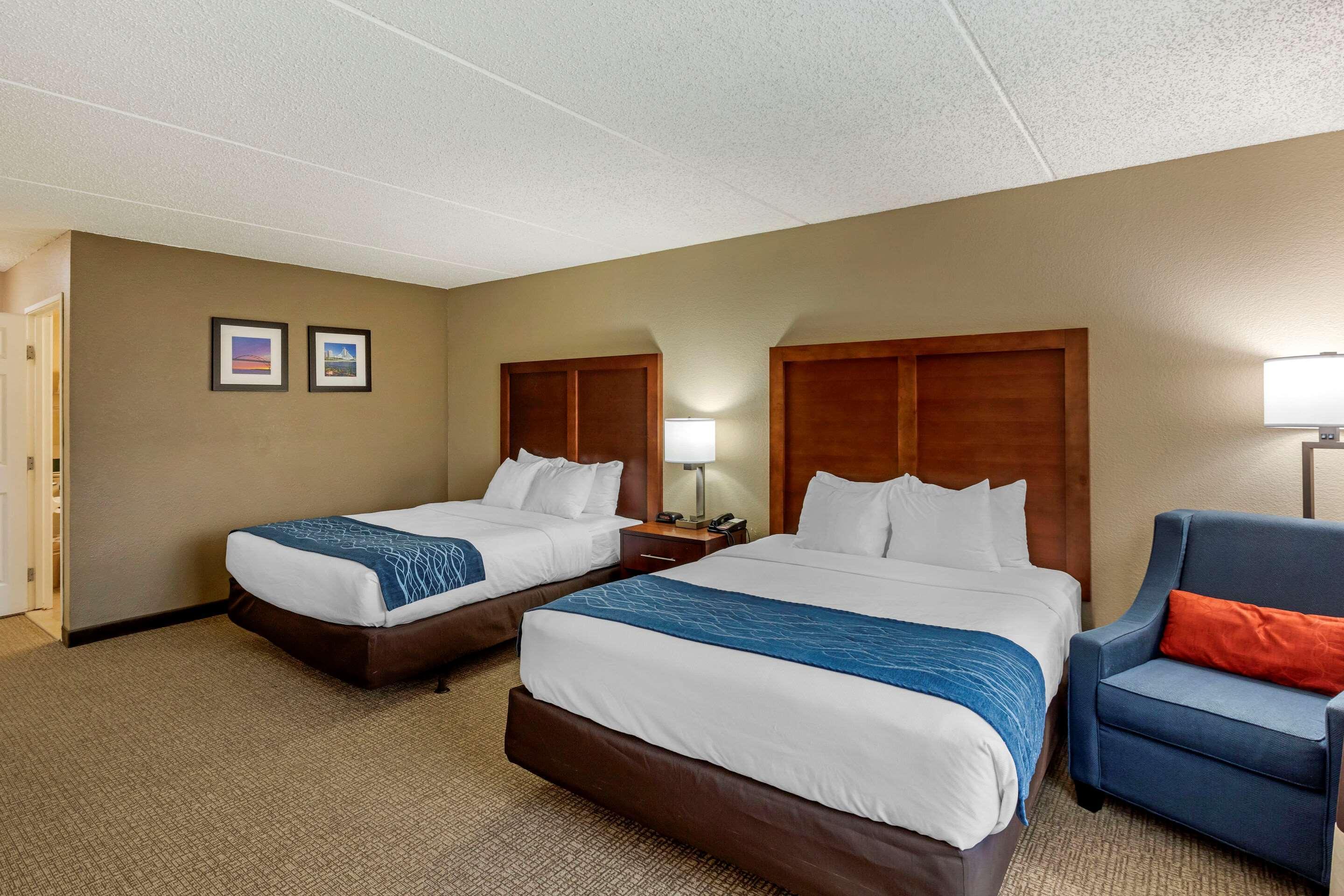 Comfort Inn & Suites Jackson - West Bend Jackson (Washington County) Exterior foto